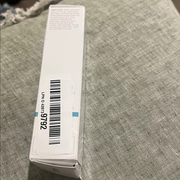 C-Esta Face Serum - - Picture 2 of 3